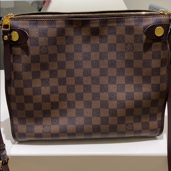 Louis Vuitton Crossbody - Picture 9 of 13